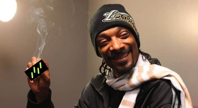 Snoop holding a smoking… drizzle logo. Issue #168 of UI Bytes.